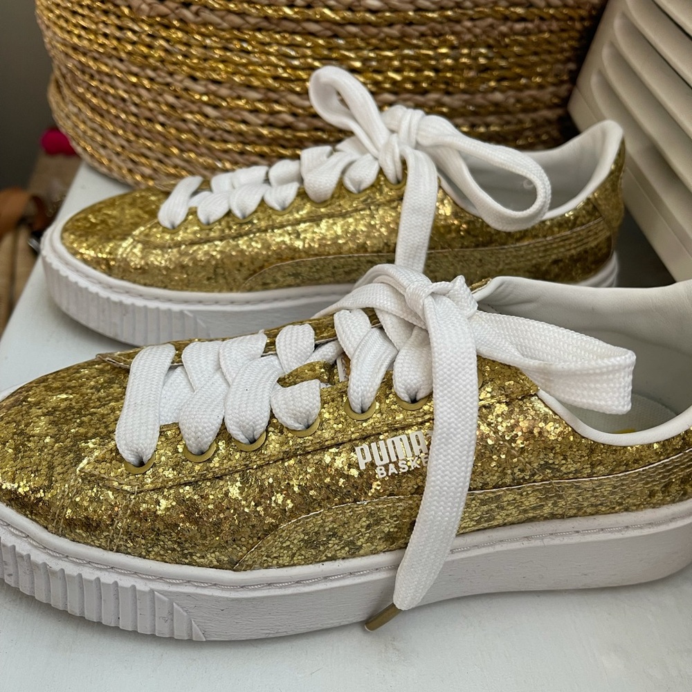 PUMA Gold Glitter Low Top Sneakers